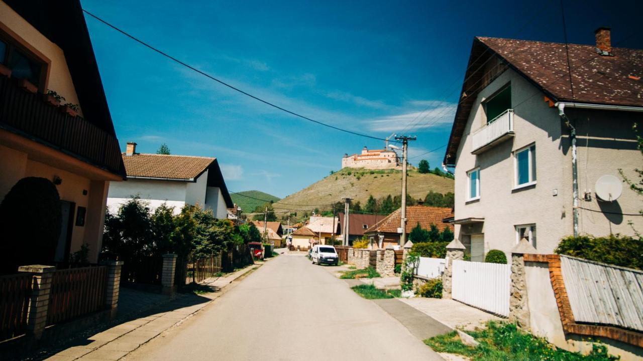 Castle Village Apartment Krasnohorske Podhradie Ngoại thất bức ảnh