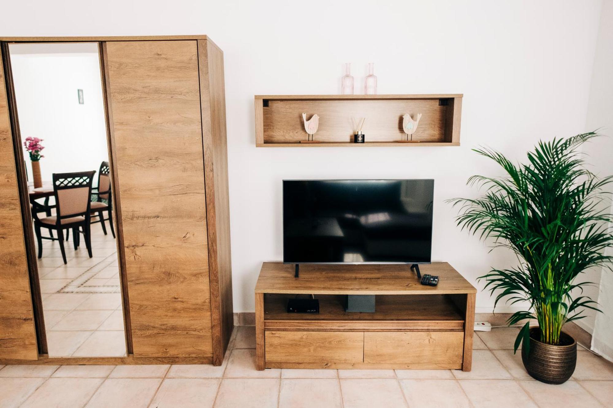 Castle Village Apartment Krasnohorske Podhradie Ngoại thất bức ảnh