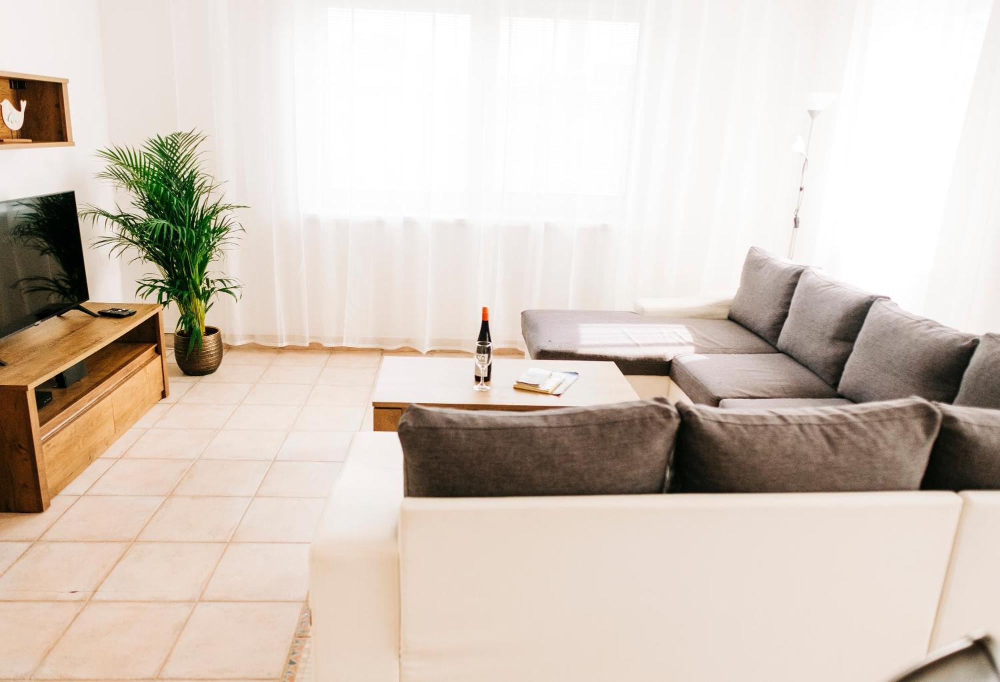 Castle Village Apartment Krasnohorske Podhradie Ngoại thất bức ảnh